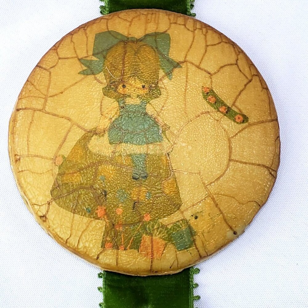 VTG MCM Wall Hanging Little Girl with Mushrooms Green Velvet Porcelain Crackle - Picture 8 of 12